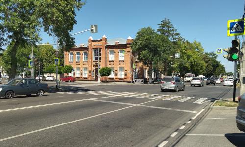 Ко Дню знаний обновлено свыше 800 км дорог, ведущих к образовательным учреждениям