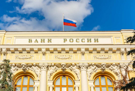 Профицит внешней торговли РФ в январе - апреле вырос более чем в три раза