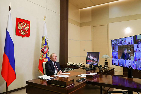 "Новые окна возможностей" для России. О чем говорил Путин на совещании по Арктике