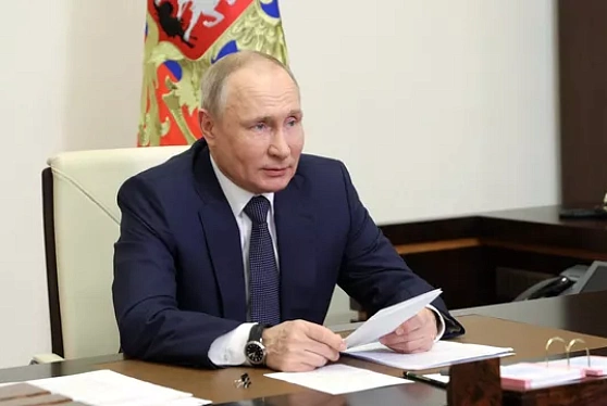 Путин поручил расширить федеральный проект "Профессионалитет"