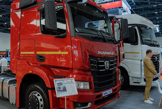 В Казахстане начались продажи новых моделей магистральных тягачей КАМАЗ поколения К5